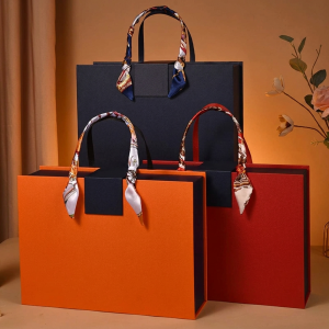 Silk Heritage Gift Box